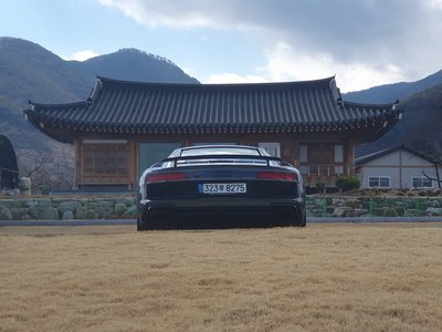 AUDI R8 - 10
