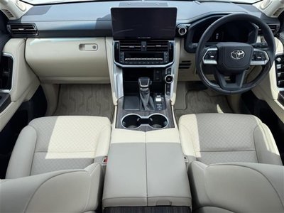 TOYOTA LAND CRUISER 300 - 2