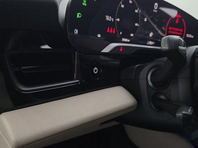 2022 Porsche TAYCAN thumbnail 20