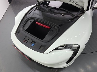 2022 Porsche TAYCAN photo 7