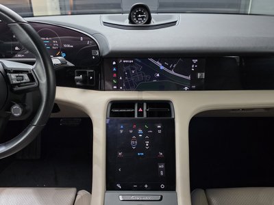 2022 Porsche TAYCAN thumbnail 27