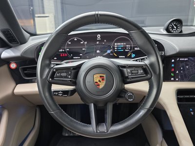 2022 Porsche TAYCAN thumbnail 18