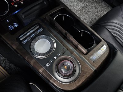 GENESIS G80 (RG3) - 9
