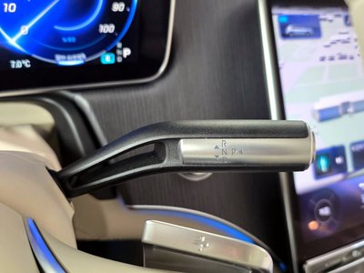 MERCEDES-BENZ EQS SUV - 9