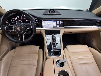 PORSCHE PANAMERA - 5