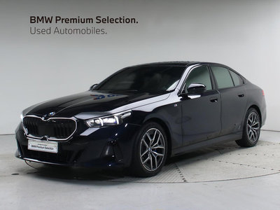 BMW 5 SERIES - 1
