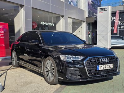 AUDI A8 - 1