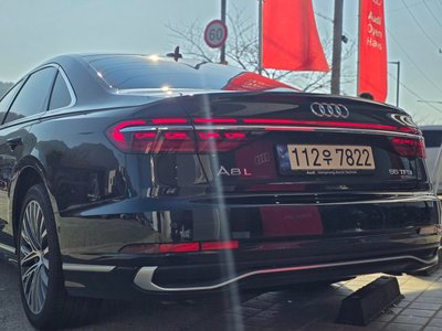 AUDI A8 - 5