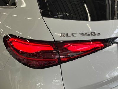 2026 Mercedes-BENZ GLC — миниатюра 11