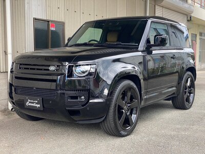 LAND ROVER DEFENDER - 1