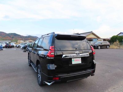 TOYOTA LAND CRUISER PRADO - 6