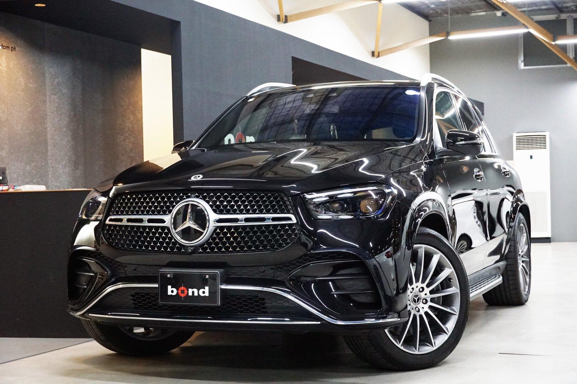 MERCEDES-BENZ GLE - View 1