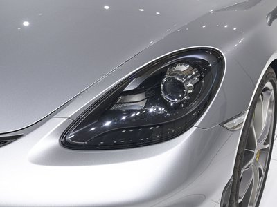 صورة مصغرة 18 لـ 2021 Porsche 718
