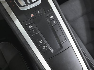 صورة مصغرة 24 لـ 2021 Porsche 718