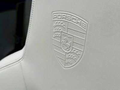 PORSCHE 911 - 5