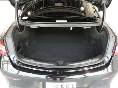 MERCEDES-BENZ E-CLASS AMG - 9