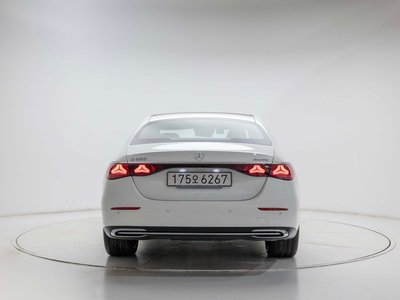 MERCEDES-BENZ E-CLASS - 3