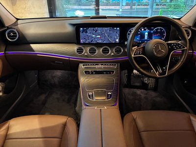 2021 Mercedes-BENZ E-CLASS photo 3