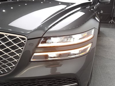 2022 Genesis G80 (RG3) photo 9