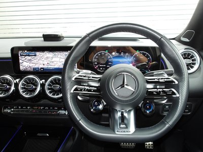 2024 Mercedes-BENZ GLB AMG — миниатюра 33