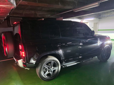 LAND ROVER DEFENDER - 4