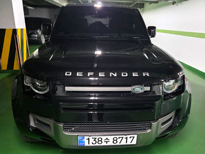 LAND ROVER DEFENDER - 1