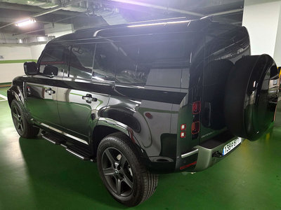 LAND ROVER DEFENDER - 6