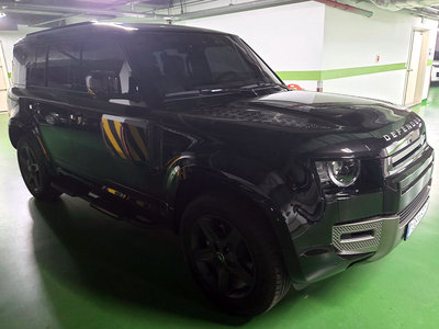LAND ROVER DEFENDER - 3