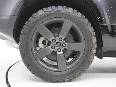 LAND ROVER DEFENDER - 9