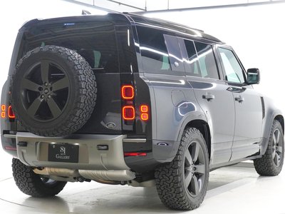 LAND ROVER DEFENDER - 5