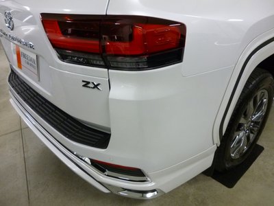 TOYOTA LAND CRUISER - 10