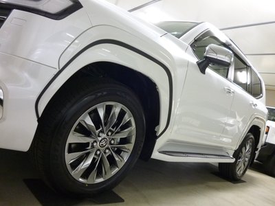 TOYOTA LAND CRUISER - 4