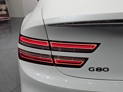 2024 Genesis G80 (RG3) — фото 10