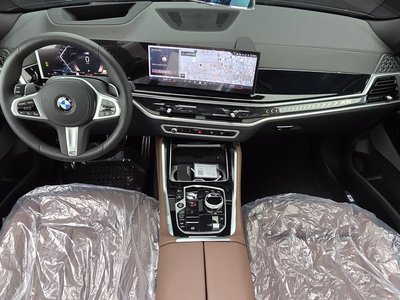 صورة 5 لـ 2026 BMW X6