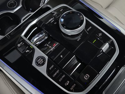 2025 BMW X5 缩略图 12