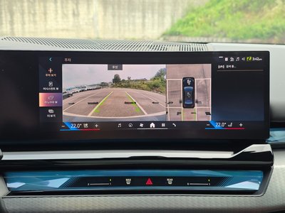2025 BMW 5 SERIES — миниатюра 18