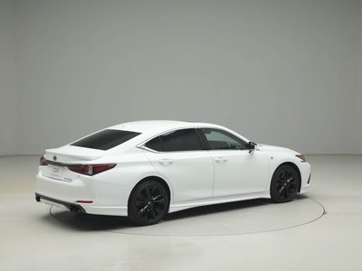 LEXUS ES - 10