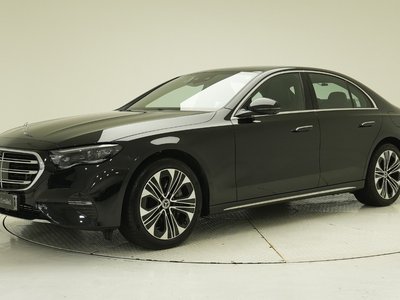صورة 1 لـ 2025 Mercedes-BENZ E-CLASS