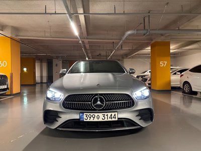 MERCEDES-BENZ E-CLASS