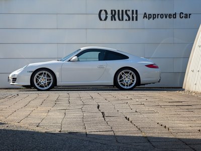 PORSCHE 911 - 6