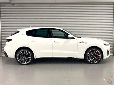 2021 Maserati LEVANTE — миниатюра 13