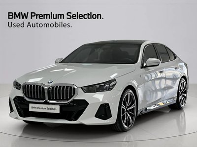 BMW 5 SERIES - 1