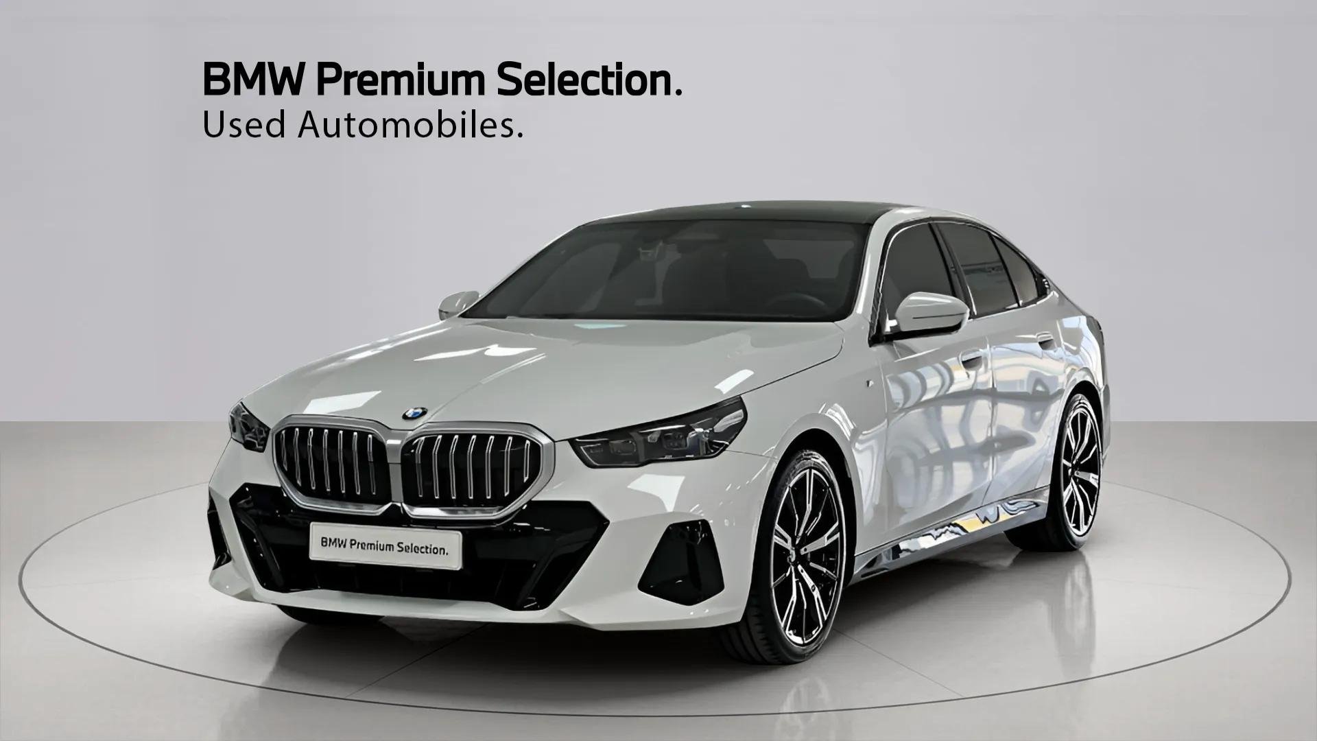 BMW 5 SERIES - View 1