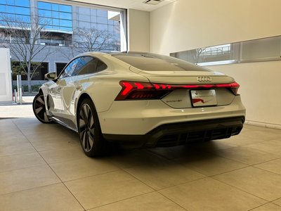 AUDI E-TRON GT QUATTRO - 9