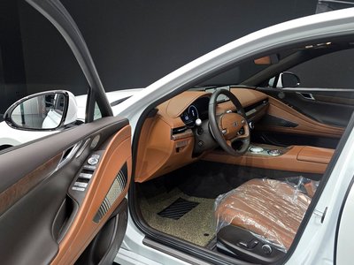 GENESIS G80 (RG3) - 10