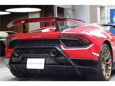 LAMBORGHINI HURACAN - 8