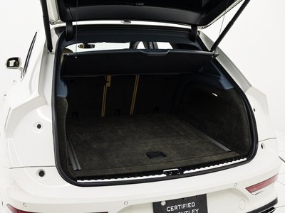 BENTLEY BENTAYGA - 7