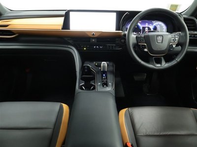 TOYOTA CROWN CROSSOVER - 3