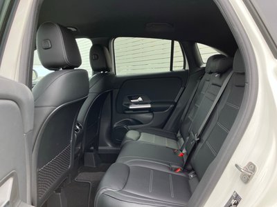 MERCEDES-BENZ GLA - 8