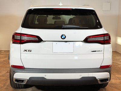 2022 BMW X5 — миниатюра 12